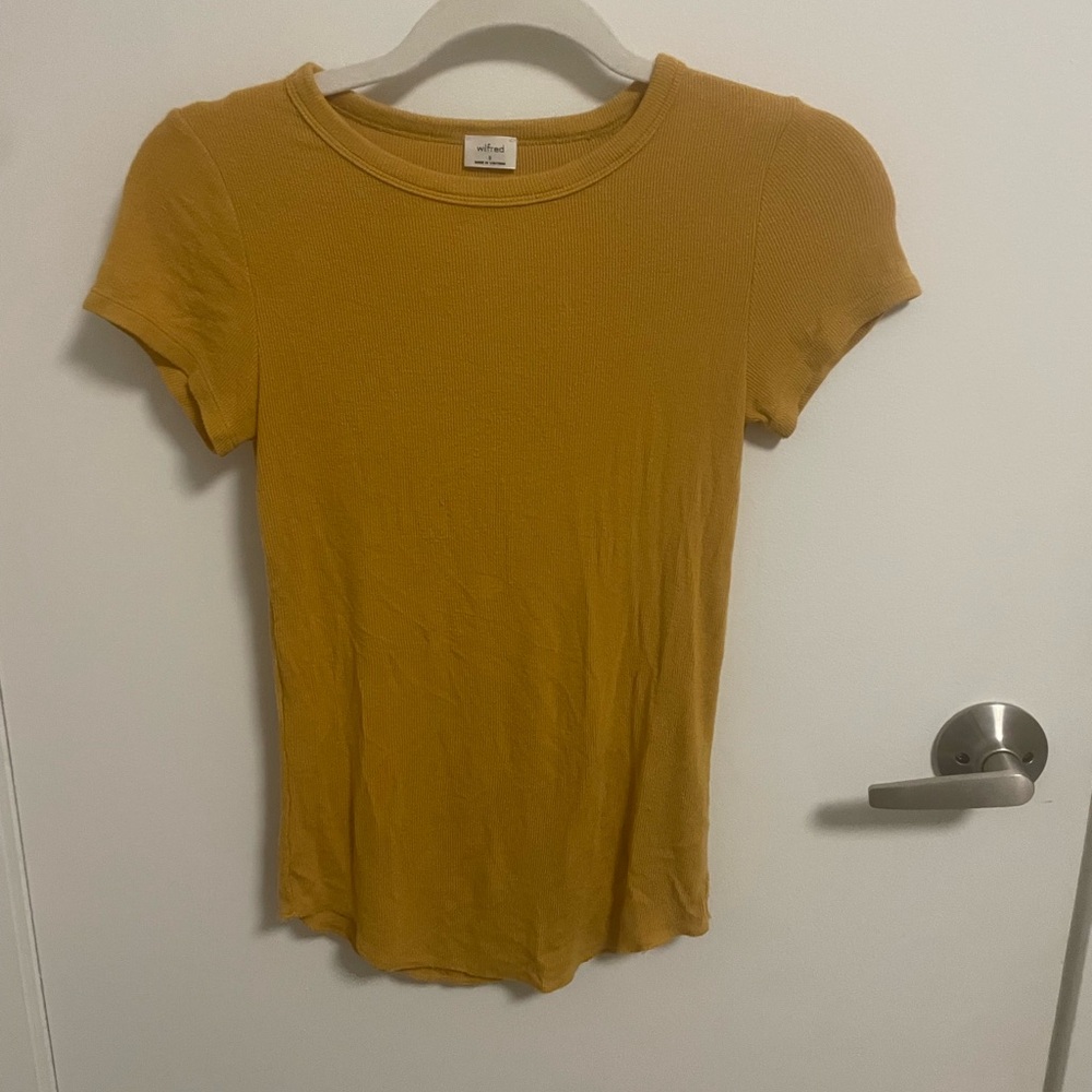Wilfred Golden Ribbed Knit Top